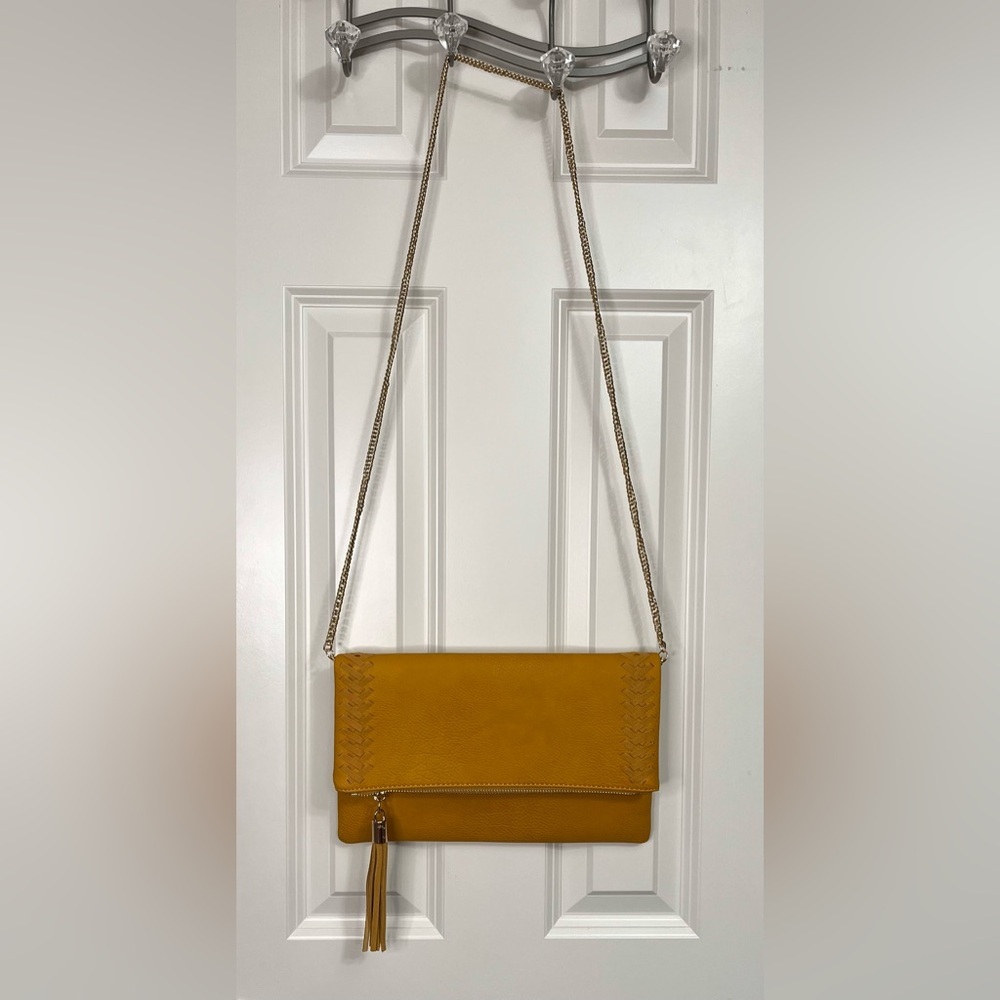 Moda Luxe Palermo Clutch NWOT